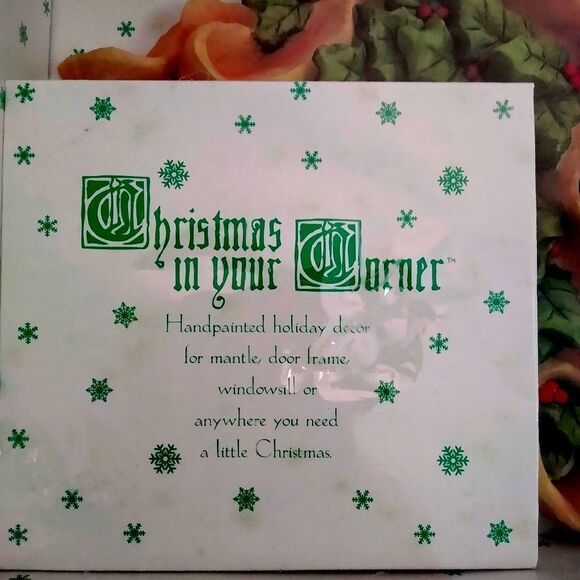 Holiday Christmas Decor - Mantle, Door Frame, Windowsill - Picture 6 of 11